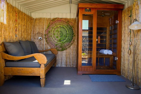 Zen Escape Guest House - Accommodation Cairns 2