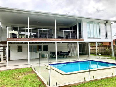 \'Perfect Pool House\' Idyllic Tropical Retreat