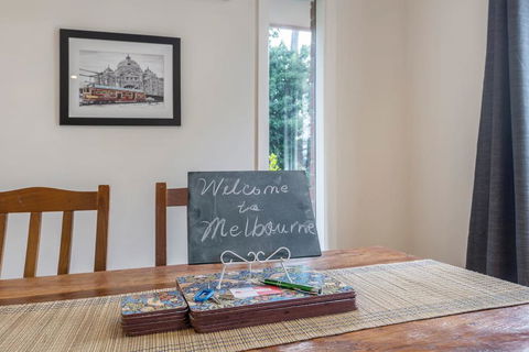 Spacious Bungalow5min Walk To Station5min To Box HillWiFiParking - Accommodation Cairns 3