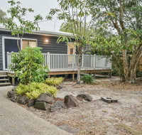 Currimundi Beach House - 1min to Currimundi Lake  Beach - Accommodation Cairns