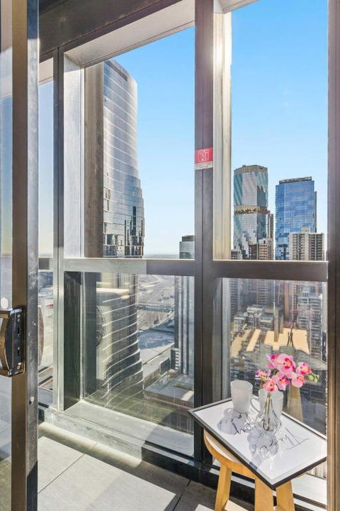 A 2BR Apt On Collins With City Views FREE Parking - Accommodation Cairns 4