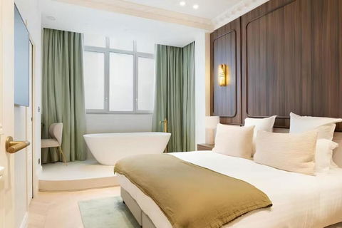 A Beautiful Lair - Accommodation Cairns 0