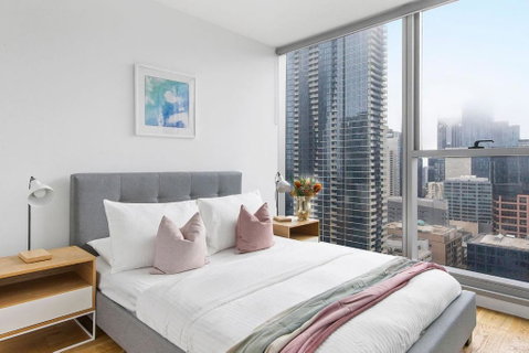 A Chic & Lovely 2BR Apt CBD With City Views - Accommodation Cairns 0