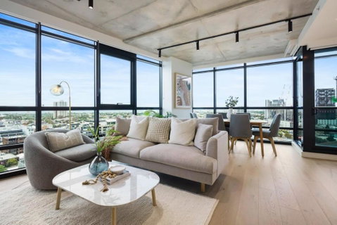 A Comfortable Stay Awaits You In Southbank - Accommodation Cairns 0