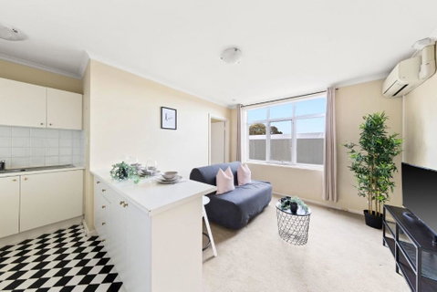 A Comfy & Cozy Apt In Clifton Hill FREE Parking - Accommodation Cairns 1