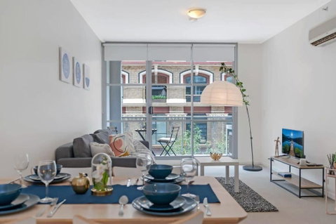 A Comfy & Modern Studio Near Darling Harbour - Accommodation Cairns 2