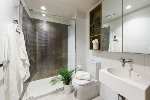 A Cozy 2BR Apt Near Melbourne Central City Views - Accommodation Cairns 4