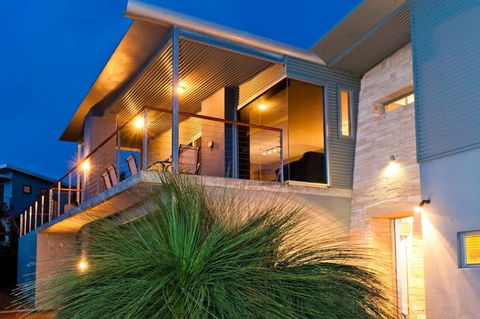 A La Plage Beach House - Accommodation Cairns 0