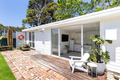 A Touch Of Paradise - House And Granny Flat - 4 Mins Walk To Callala Beach - Accommodation Cairns 0