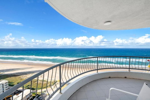 Acapulco Deluxe 2 Bedroom Apartment - CoastHM - Accommodation Cairns 0