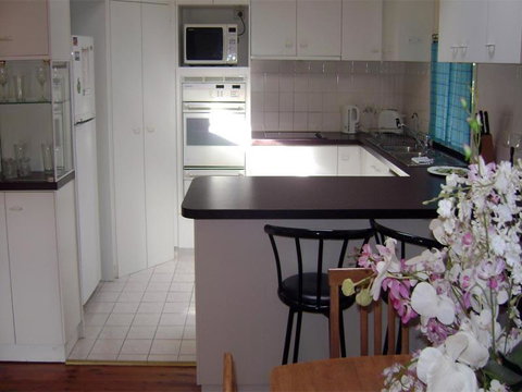 Accommodation Sydney North - Forestville 4 Bedroom 2 Bathroom Pet Friendly House - Accommodation Cairns 0