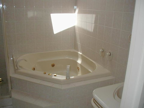 Accommodation Sydney North - Forestville 4 Bedroom 2 Bathroom Pet Friendly House - Accommodation Cairns 3