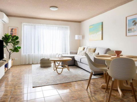 Affordable Relaxing GC Getaway - Accommodation Cairns 3