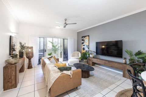 Afternoon Delight - Accommodation Cairns 1