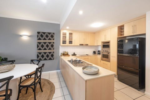 Afternoon Delight - Accommodation Cairns 2