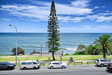 Alexandra Headland Ocean Dream - Stunning View ZA6 - Accommodation Cairns 4
