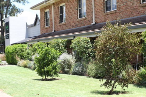 All Settlers Motor Inn Parkes - Accommodation Cairns 1