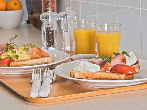 Almare Tourist Motel - Accommodation Cairns 4