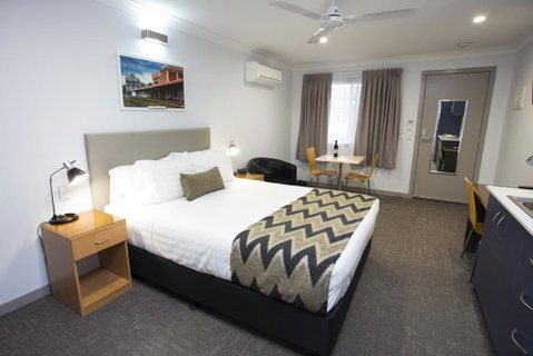 Altitude Motel Apartments - Accommodation Cairns 2