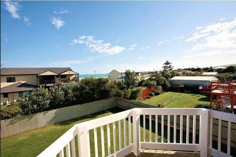Alton Seas 67 Hargreaves Rd Middleton - No Linen Included - Accommodation Cairns 0