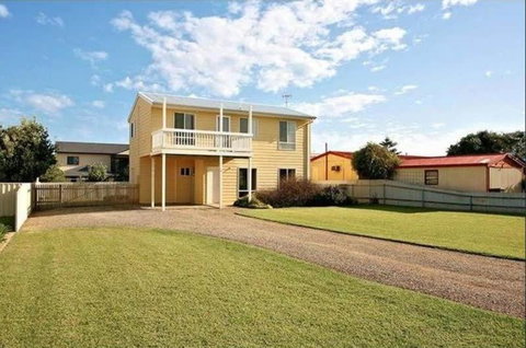 Alton Seas 67 Hargreaves Rd Middleton - No Linen Included - Accommodation Cairns 1