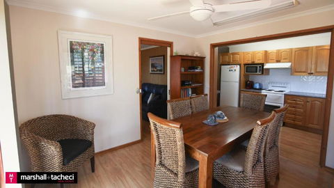 Amaroo Barraga Bay Family Holiday Home Bermagui - Accommodation Cairns 2