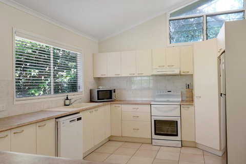 Amaroo House - Accommodation Cairns 3