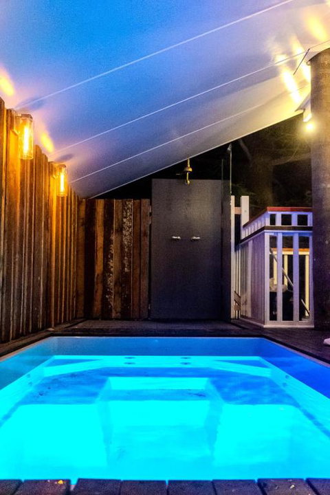Anna Bay Beach House With Plunge Pool, Air Hockey, PS4, Close To Shops - Accommodation Cairns 2