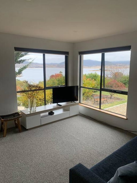 Apartment Minutes To Lake - Accommodation Cairns 0