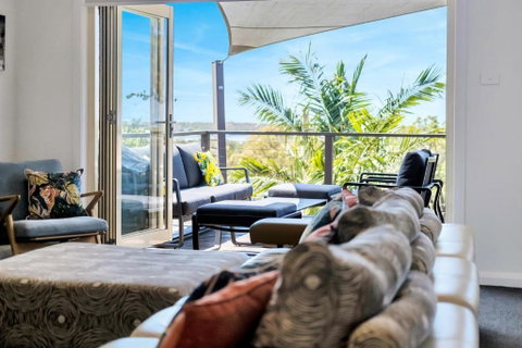 Aquavista Beach, Lake, Sun, And Sand - Accommodation Cairns 3