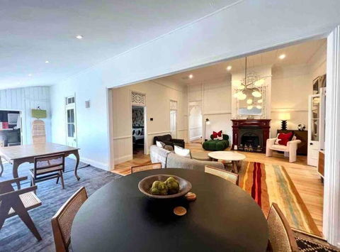 Artists Residence - Accommodation Cairns 3