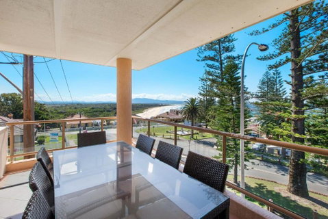 Astor Apartment 2 - Bring Your Own Linen - Accommodation Cairns 3