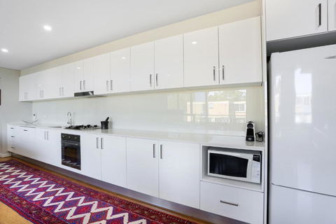 B314S - Waverton Village Heights - Accommodation Cairns 3