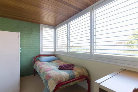 B9 Crawley Apartment 1 BRM & Sleepout Near UWA - Accommodation Cairns 1