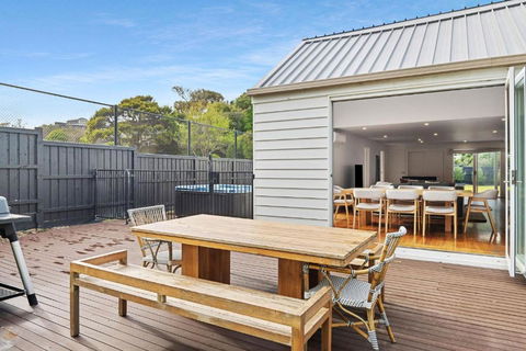 Back Beach Portsea - Accommodation Cairns 1