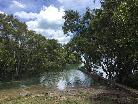 Absolute Waterfront - Accommodation Cairns 17