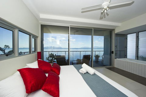 1 Bright Point Apartment 5404 - Accommodation Cairns 4