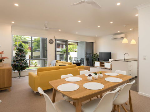 The Residences@Hillside - Accommodation Cairns 2