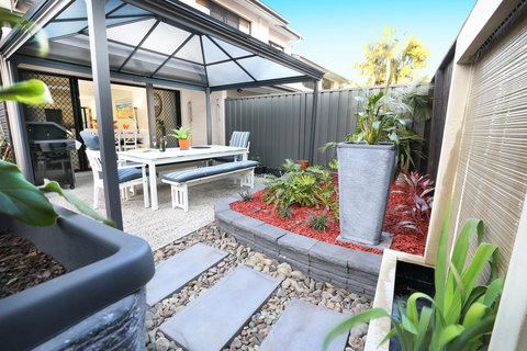 Lotus Retreat - Accommodation Cairns 12