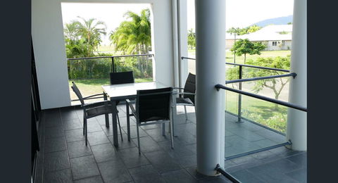 Hinchinbrook Holiday Apartments - Accommodation Cairns 36