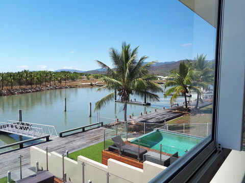 Hinchinbrook Holiday Apartments - Accommodation Cairns 44