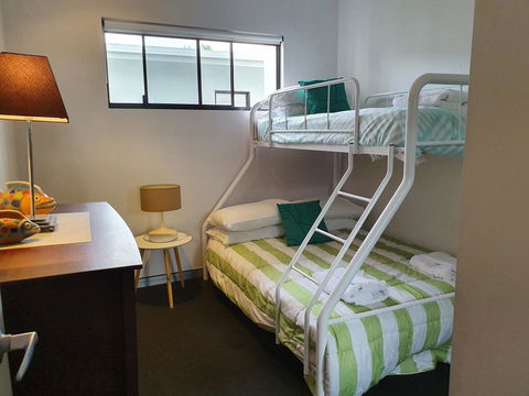 Hinchinbrook Holiday Apartments - Accommodation Cairns 20