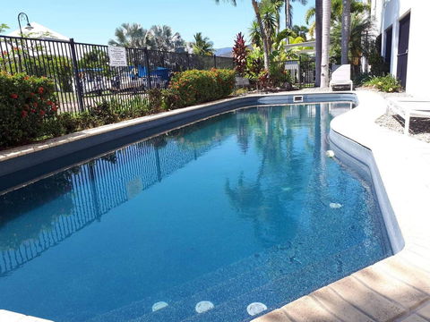 Hinchinbrook Holiday Apartments - Accommodation Cairns 25