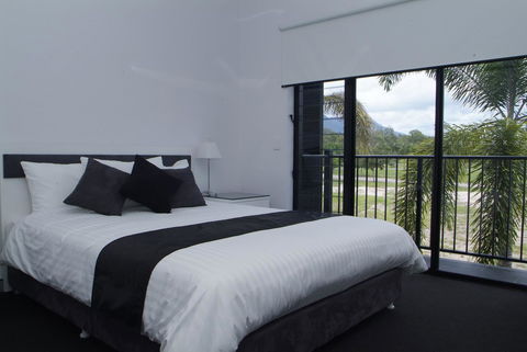 Hinchinbrook Holiday Apartments - Accommodation Cairns 41