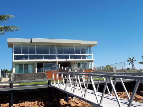 Hinchinbrook Holiday Apartments - Accommodation Cairns 39