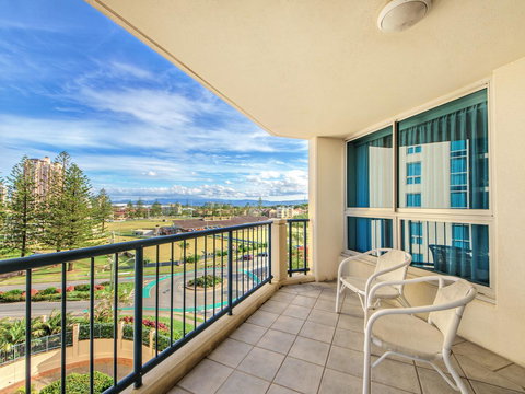 Oceana On Broadbeach - Accommodation Cairns 12