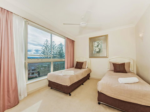 Oceana On Broadbeach - Accommodation Cairns 10