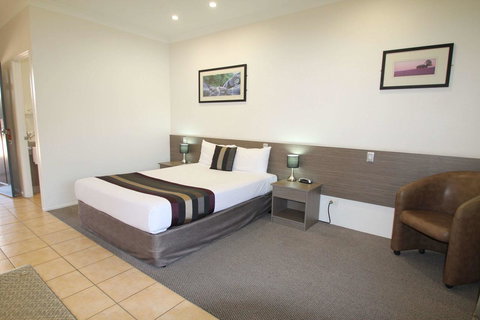 Midlander Motor Inn - Accommodation Cairns 13
