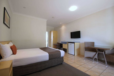 Midlander Motor Inn - Accommodation Cairns 21