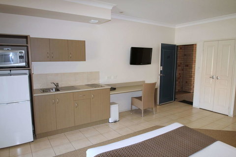 Midlander Motor Inn - Accommodation Cairns 22